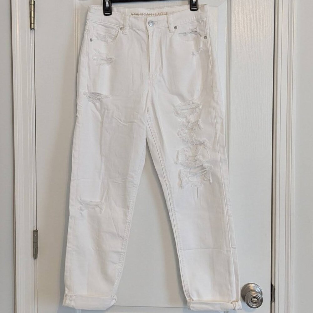 American Eagle distressed white jeans - size 8 long